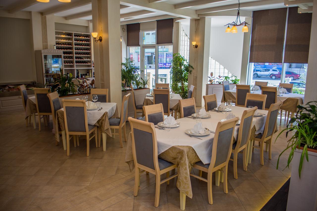 Hotel Vila Koral Драч Екстериор снимка