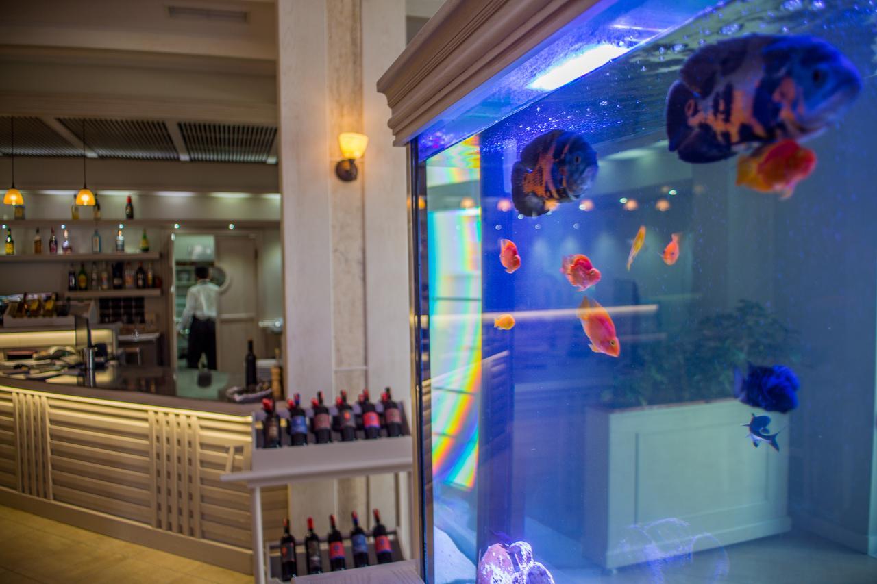 Hotel Vila Koral Драч Екстериор снимка