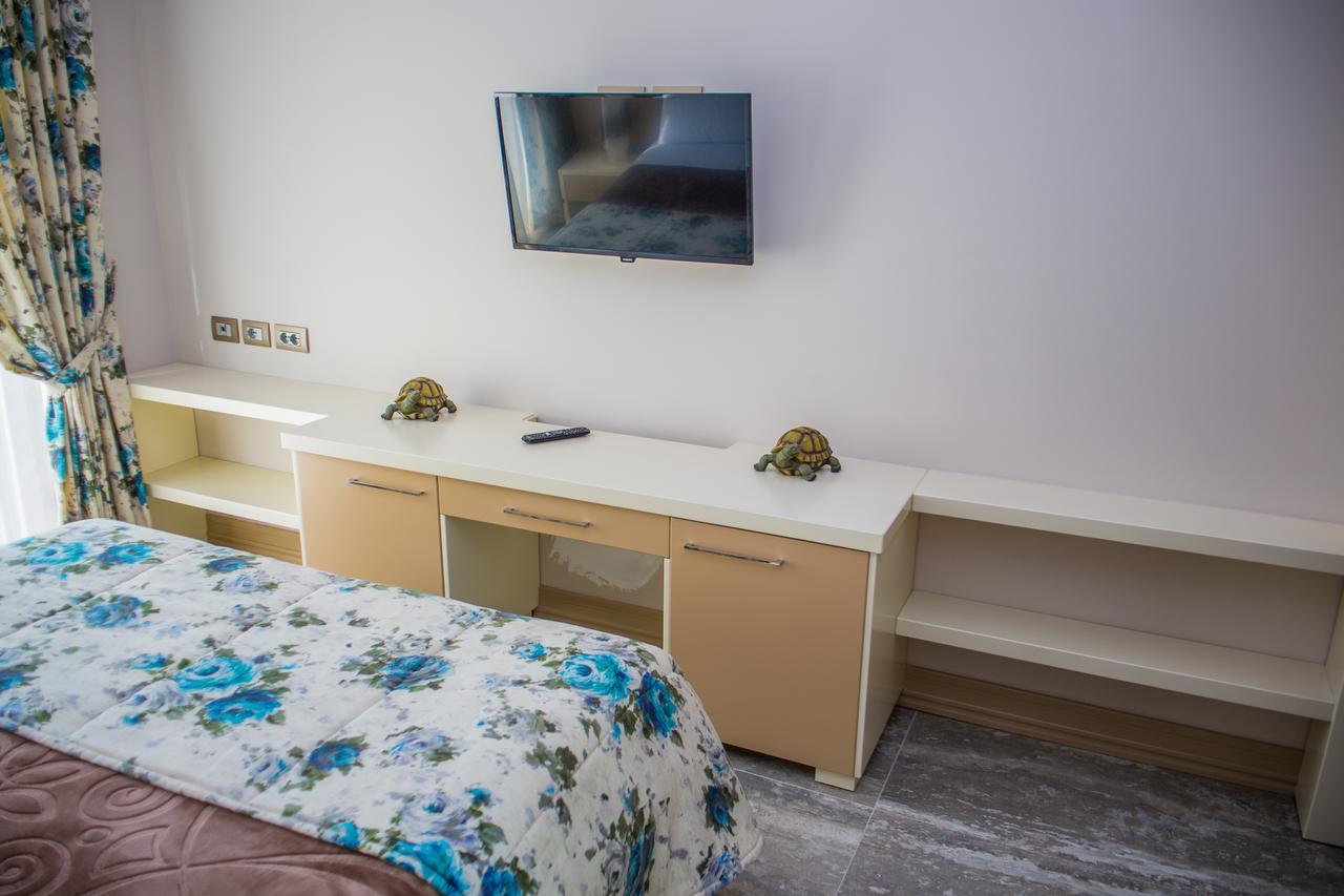 Hotel Vila Koral Драч Екстериор снимка